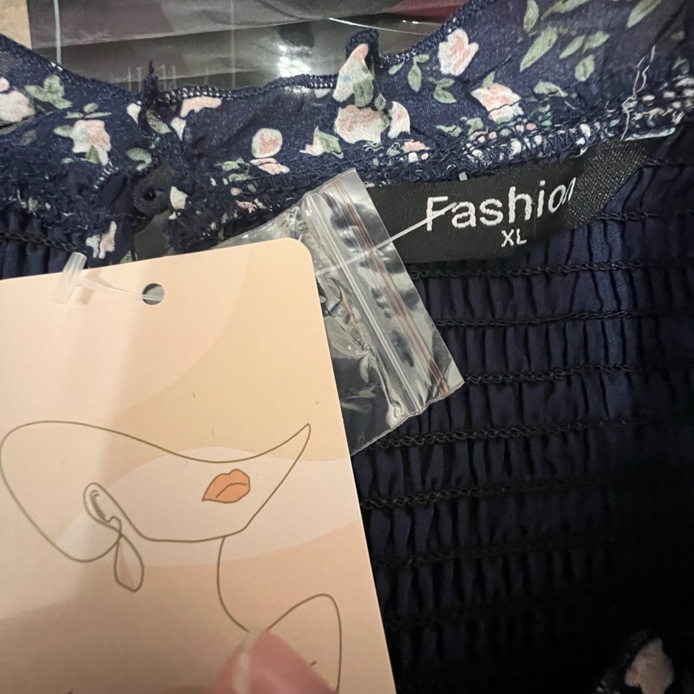 Floral Navy Blue Maxi Dress caja 1 - Picture 5 of 5
